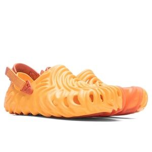 LAST CALL Crocs Pollex Clog